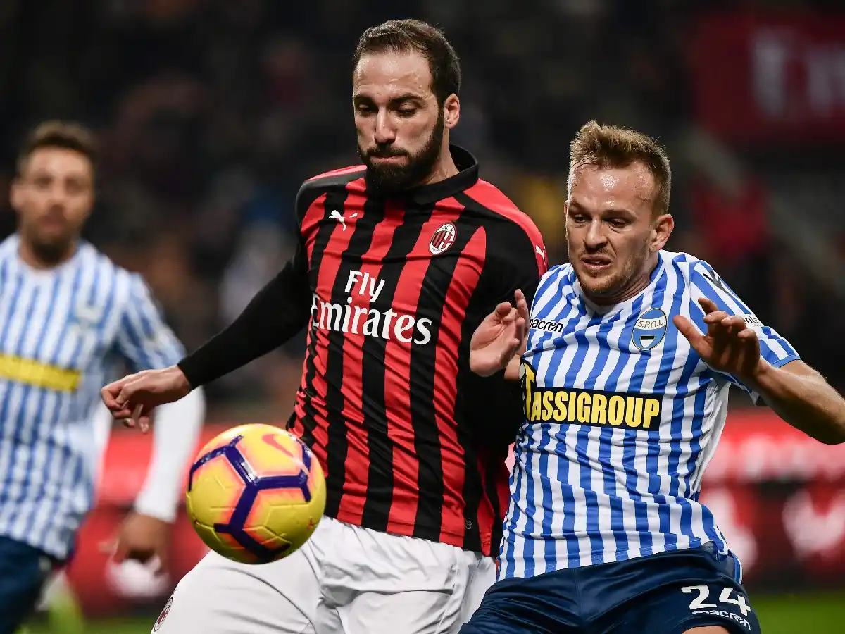 Higuaín está cerca del Chelsea