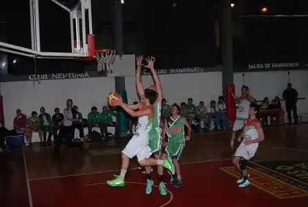 Neptunia derrotó a Racing y lo mandó a Concordia