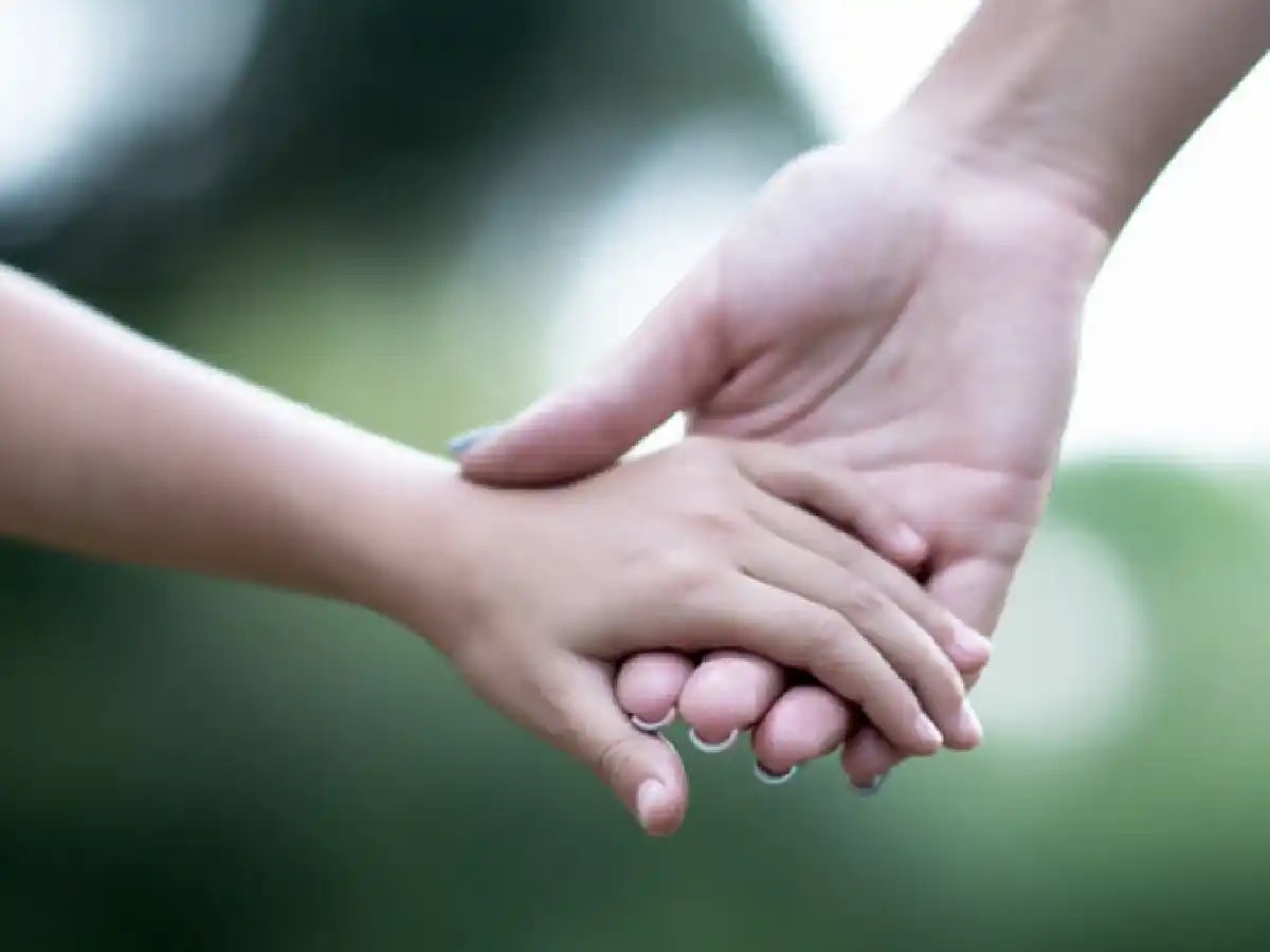 Cuidar en Igualdad: claves del proyecto para ampliar licencias por maternidad y paternidad