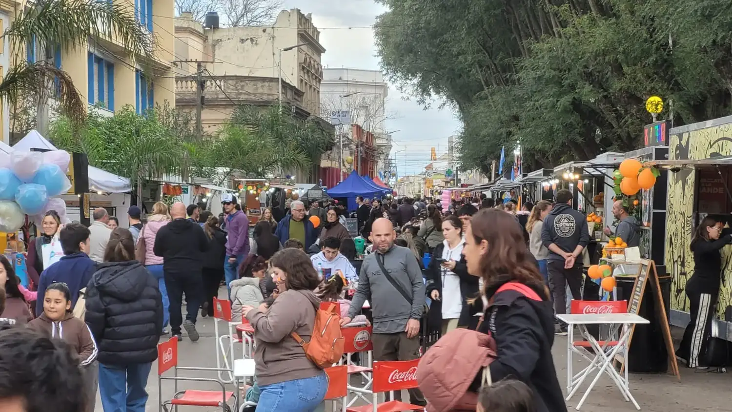 fiesta de la naranja puestos