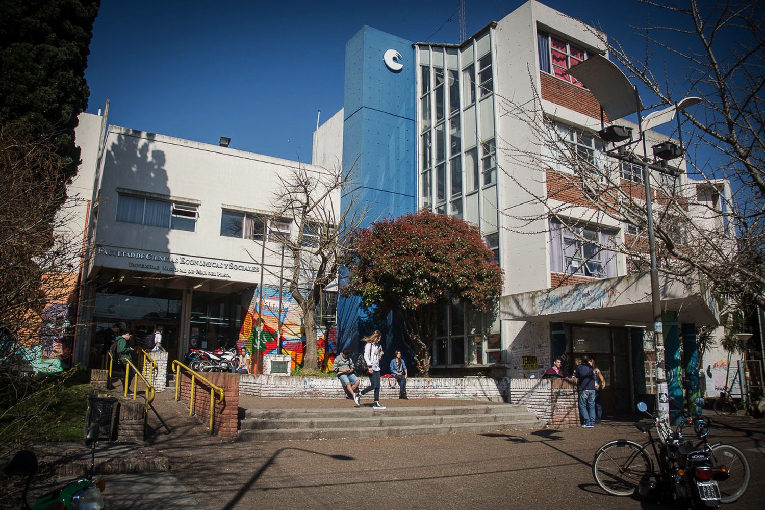 Reabren concurso para ingresar a la planta administrativa de la Universidad