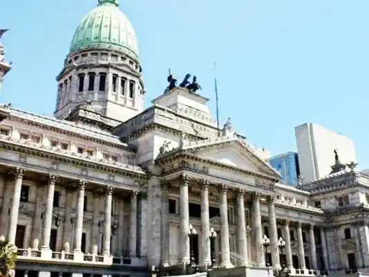 Nueva ofensiva contra el lobby: quieren transparentar las reuniones del poder