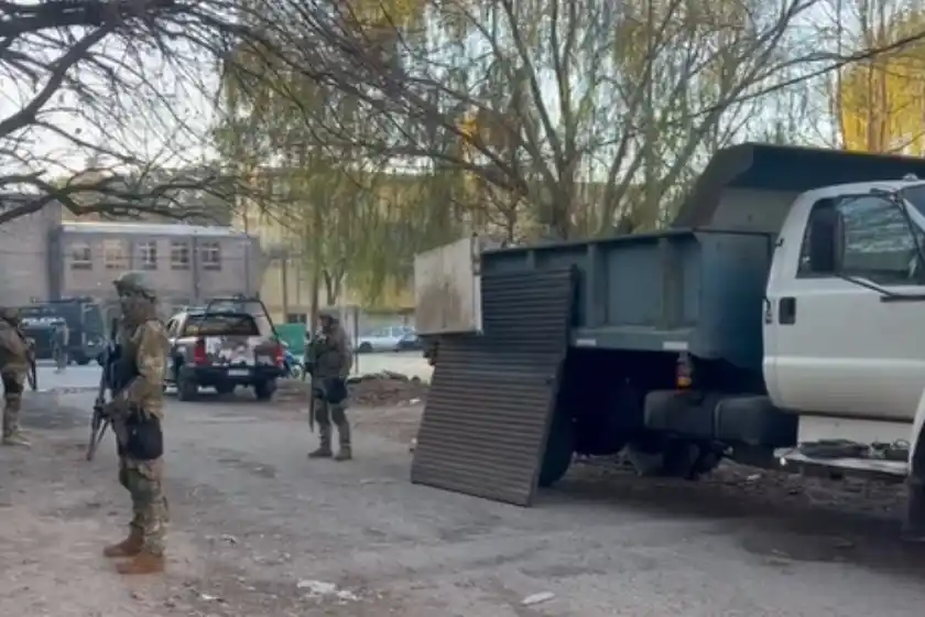 Derribaron tres nuevos búnkers de drogas.