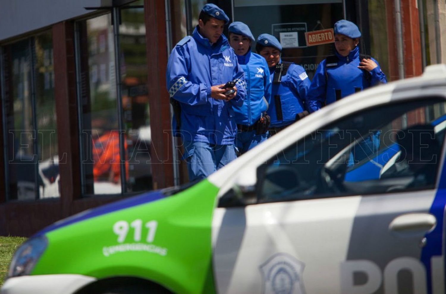 Chocó contra un colectivo y amenazó al chofer con un arma de fuego