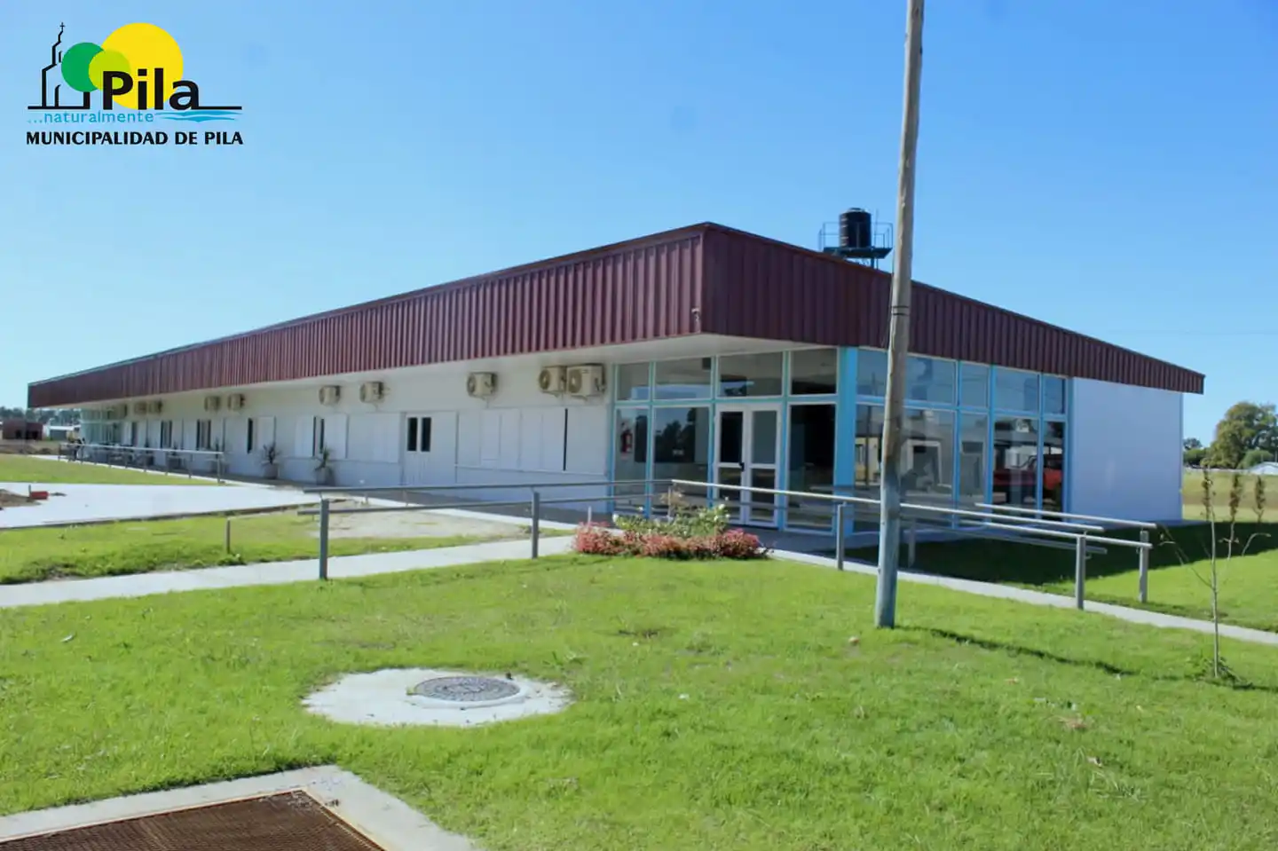 Comienza la atención de profesionales en el hospital modular de Pila