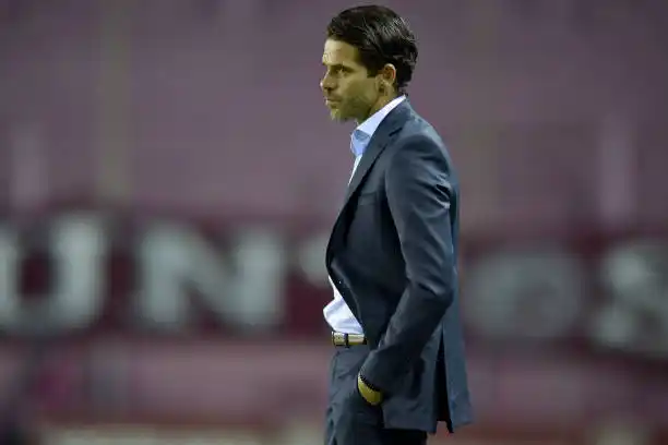 Gago tiene una duda entre los volantes