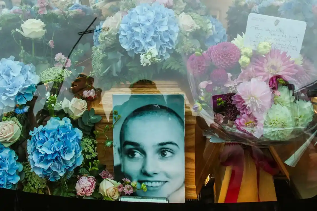 Miles de seguidores despidieron a Sinéad O’Connor