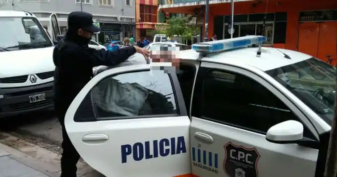 Merlo: Anciano murió del corazón tras ser asaltado por adolescentes