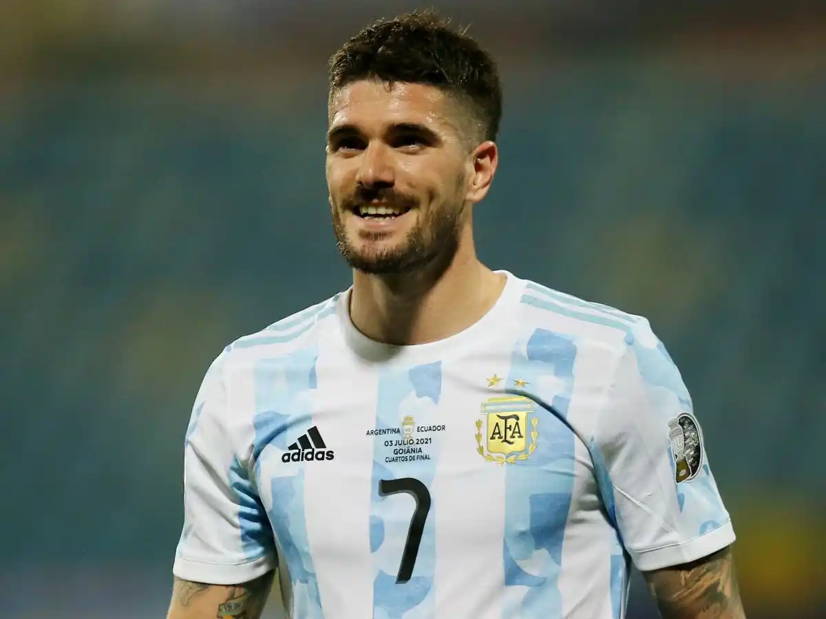 El gran gesto de Rodrigo De Paul con un niño fanático de Racing