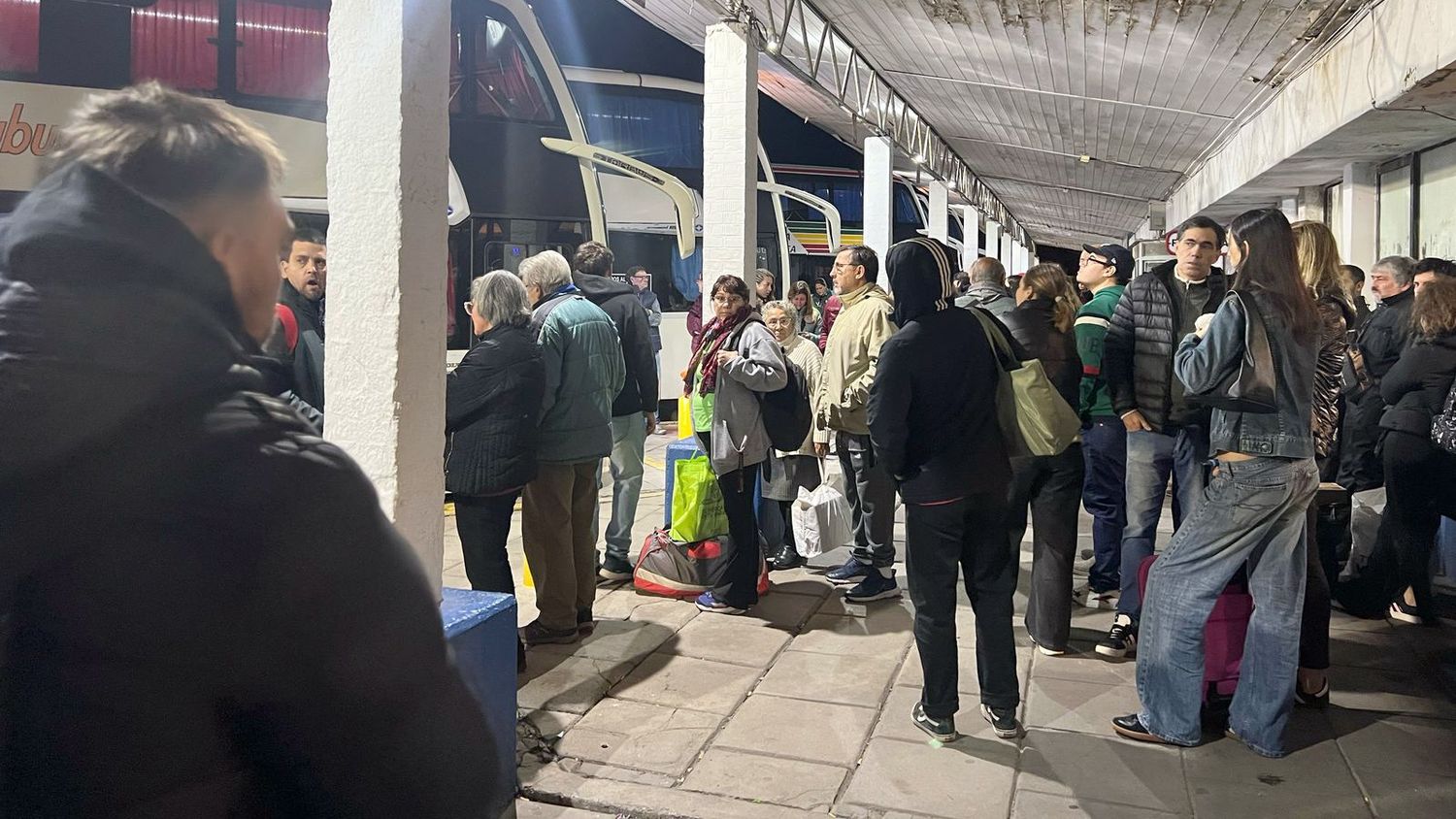 Mucho movimiento en la Terminal de ómnibus