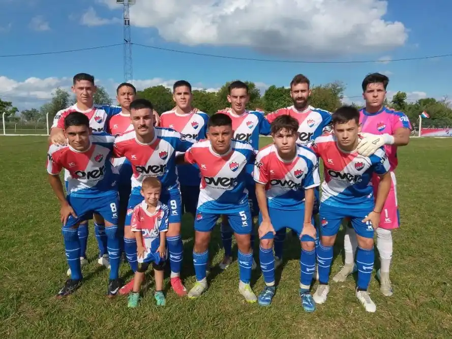 Bochazo goleó de visitante a La Trucha FC.Foto: @c.b.bochazo.ok