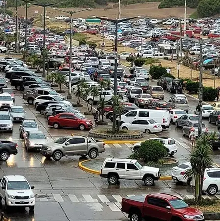 Gran movimiento de gente tras la lluvia