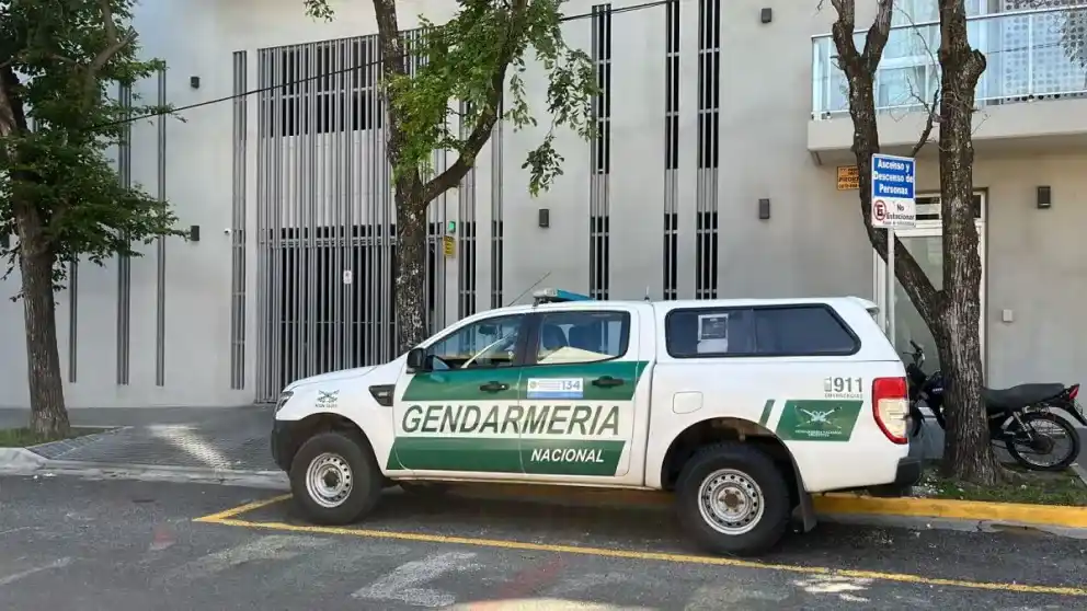 Allanan propiedades vinculadas a Kueider en Paraná y Concordia