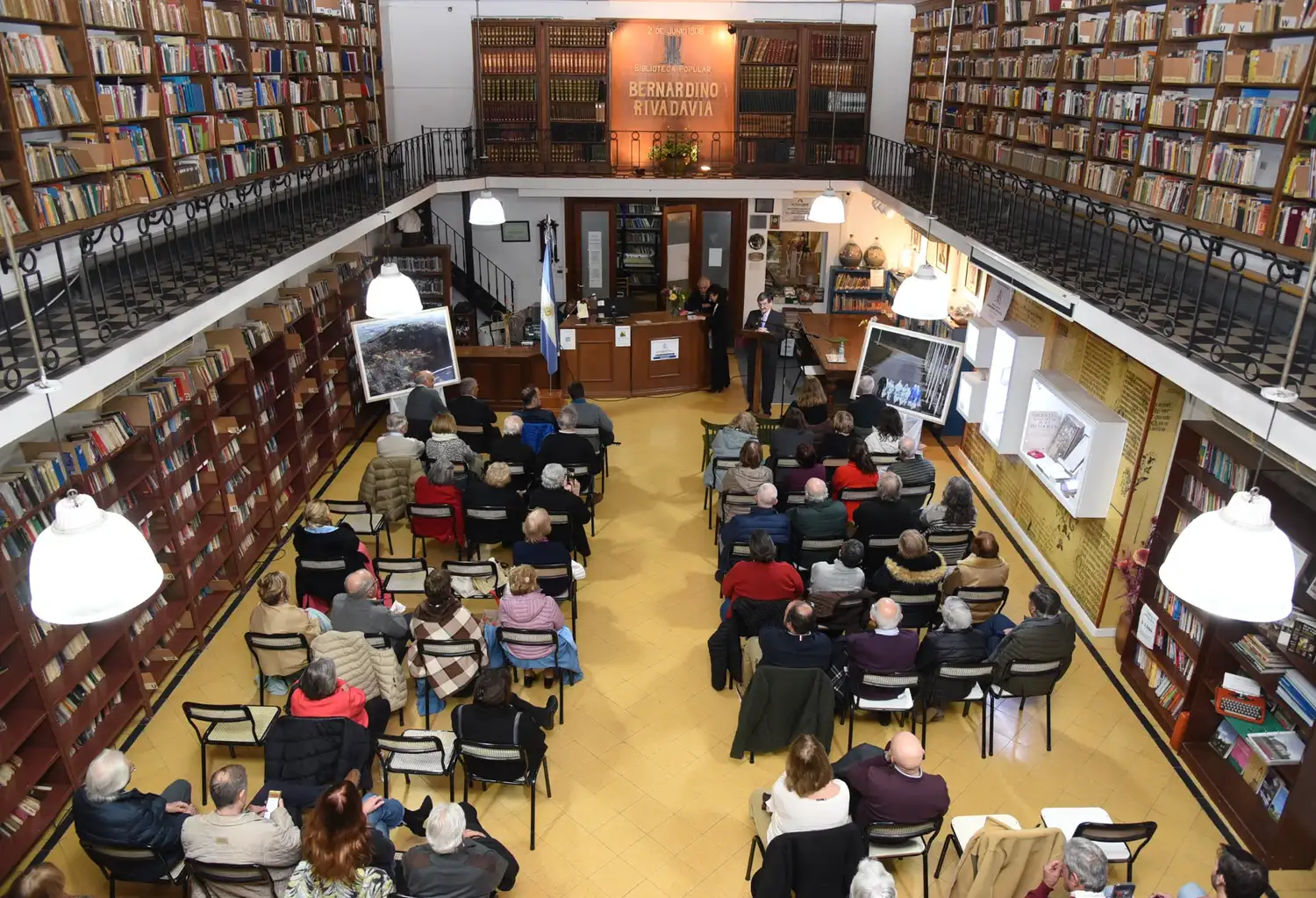 La Biblioteca Bernardino Rivadavia celebró el 118vo. aniversario de su fundación.