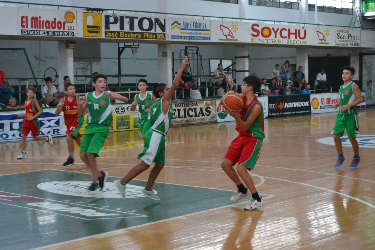 En el estadio "Islas Malvinas por el torneo de la ABDG B.H. recibió a Neptunia de Gualeguaychú.