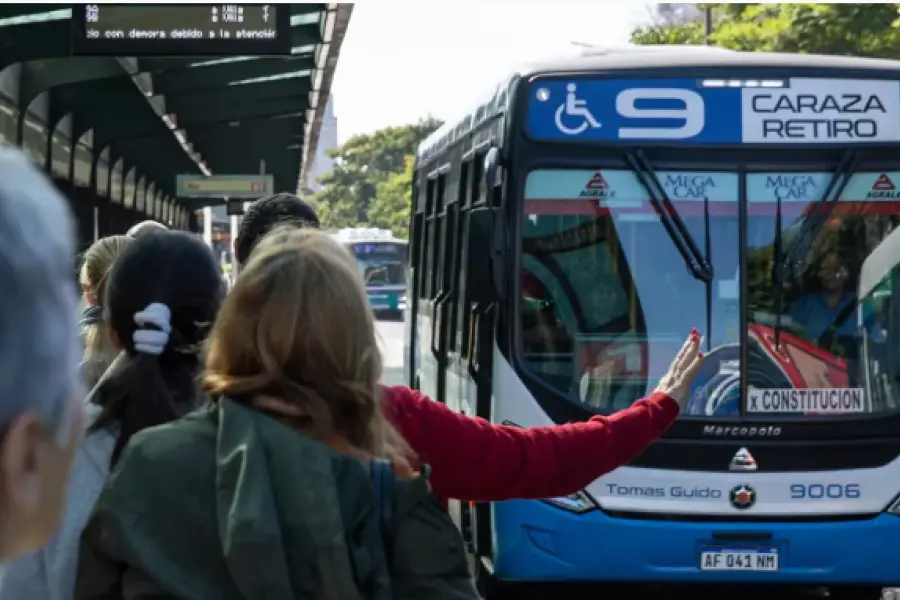 “El sistema colapsará”, fuerte descargo de la UTA y la CGT por la quita de subsidios al transporte