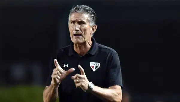 Bauza refuerza a San Pablo con dos figuras argentinas