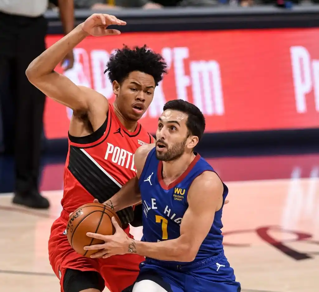 Denver sacó ventaja en la serie ante Portland 