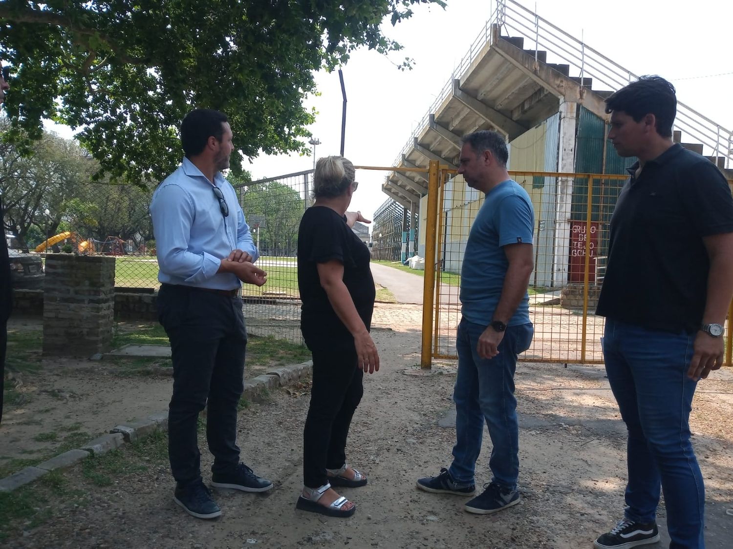 Davico recorrió el Corsódromo y analizó obras de accesibilidad junto a la Comisión del Carnaval