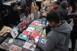 Comenzó la Feria del Libro Paraná Lee con un conversatorio para jóvenes sobre Borges
