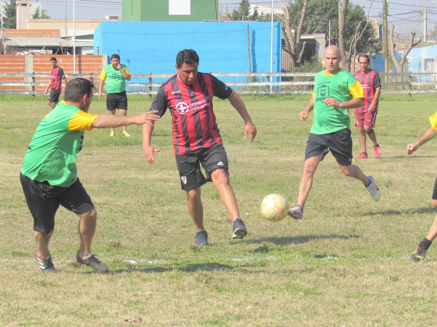 Intensa actividad de Fútbol Senior en cancha de Yaguarí