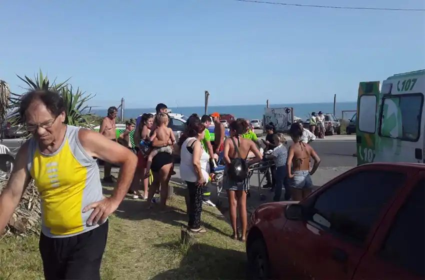 Sigue grave la adolescente atropellada por el colectivo y piden dadores de sangre