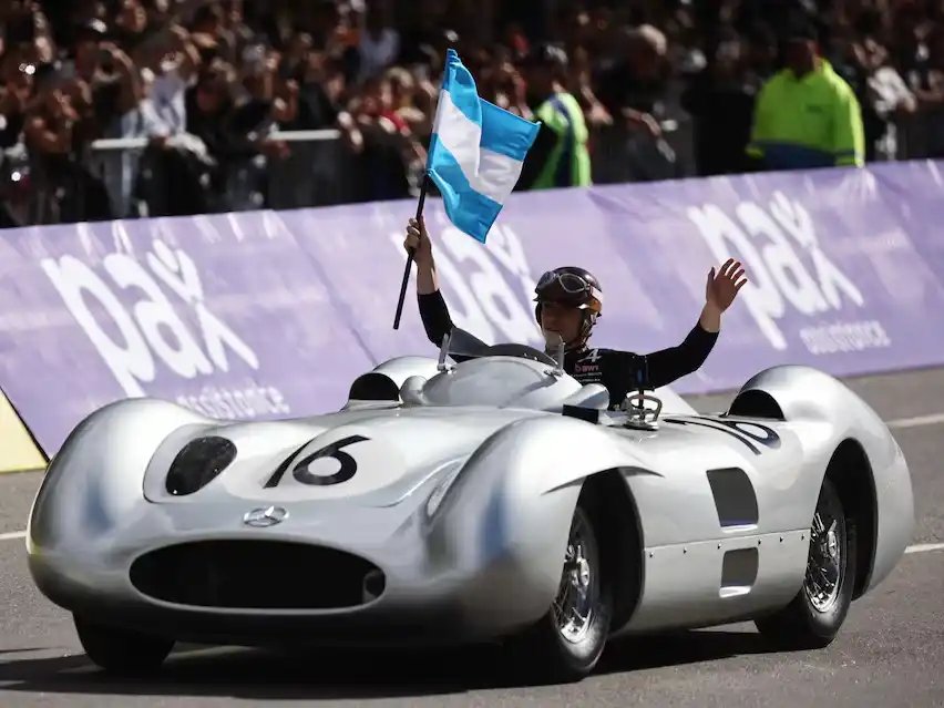 Colapinto con la Flecha de Plata