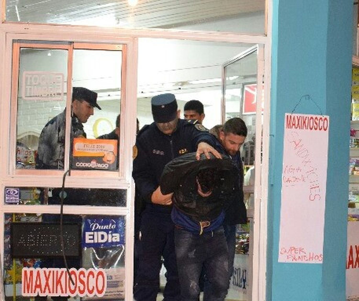Por intentar robar un pack de botellas de jugo, pasará un año y medio en la cárcel