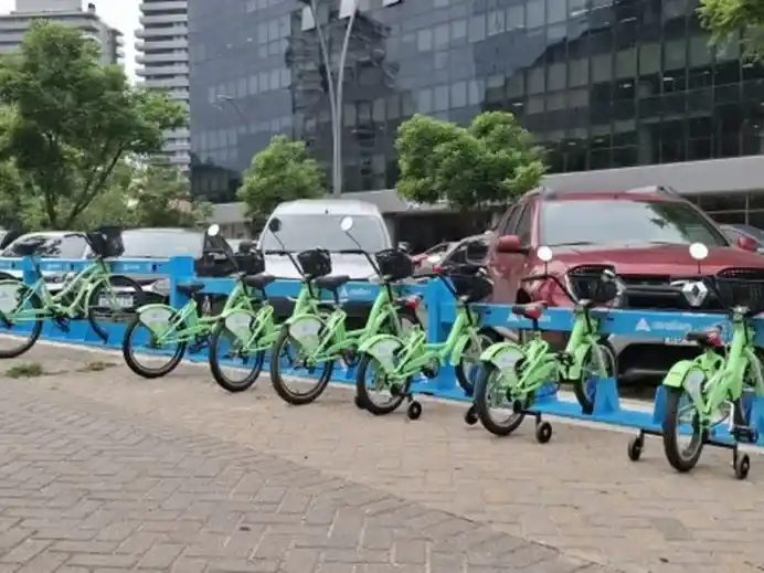 La propuesta de inclusión de bicis para niñas y niños en el sistema público es parte de un conjunto de políticas que el municipio viene desarrollando. Crédito: Gentileza.