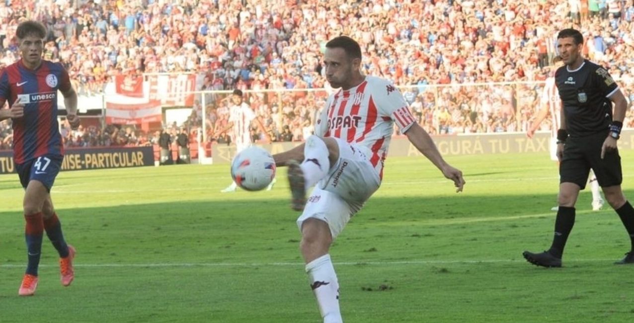 Unión enfrenta a Gimnasia en La Plata