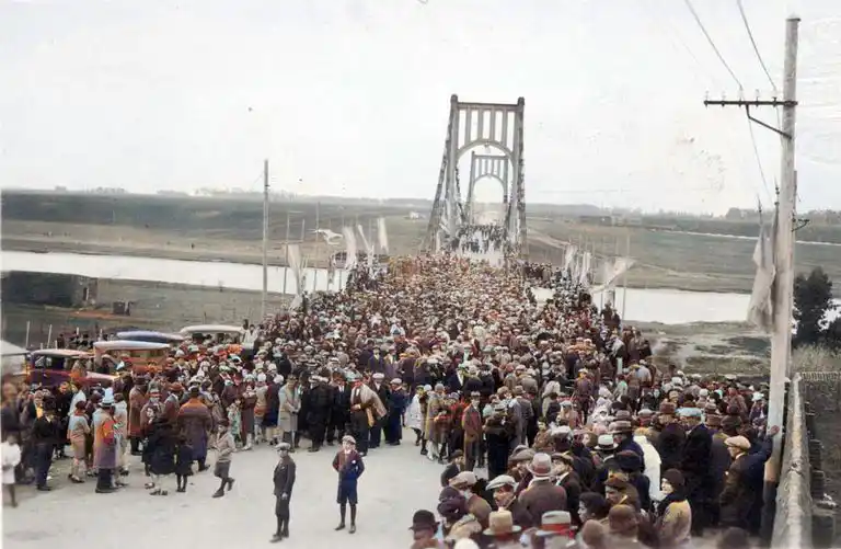 El Puente Colgante y un ataque irracional