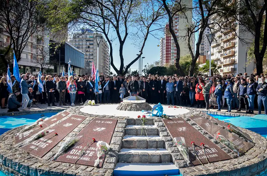 "Apostamos a la identidad de la juventud marplatense", reveló Lambertini.