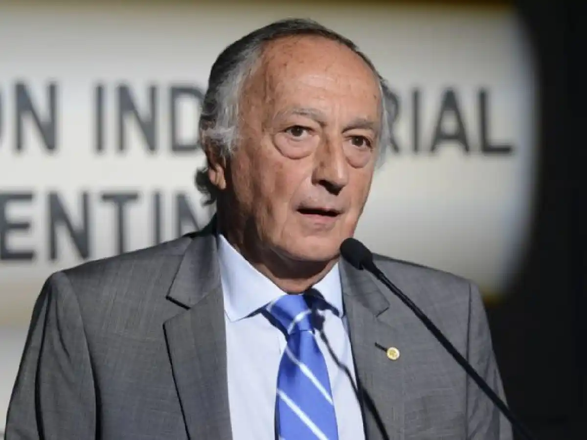 El titular de la UIA avaló la reapertura de paritarias