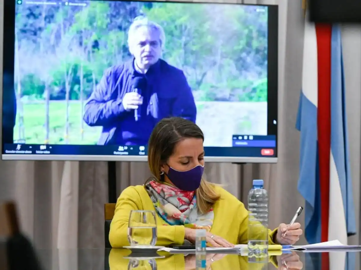 Dispondrán de lotes con servicios y créditos para viviendas