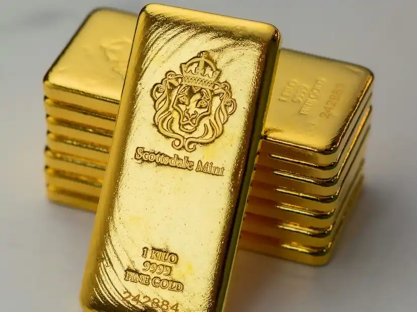 Sustrajeron 65 kilos en lingotes, bloques y polvo de oro, además de una cantidad de efectivo.