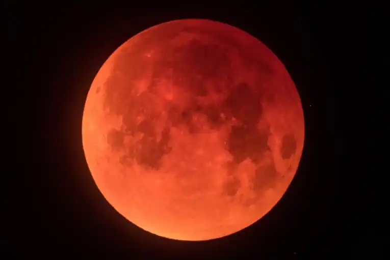 Eclipse Lunar: A qué hora y dónde ver la luna de sangre