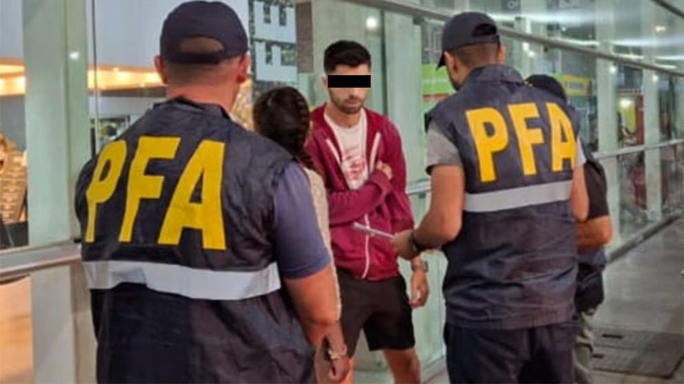 Escapó de Turquía tras estafar con una freidora de aire: lo atrapó la Interpol en Argentina y será extraditado