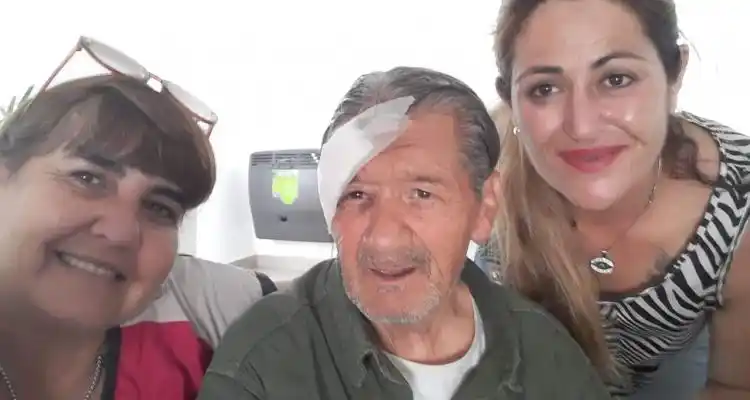 El abuelo que desató una polémica en un geriátrico privado ahora está en Santa Lucía