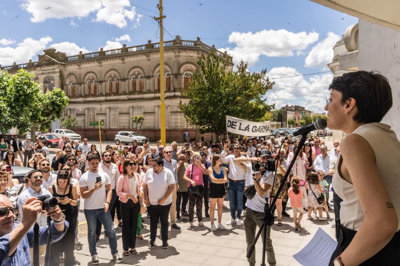 La intendenta de Adolfo Gonzales Chaves Lucía Gómez, presentó el informe anual de su primer año de gestión