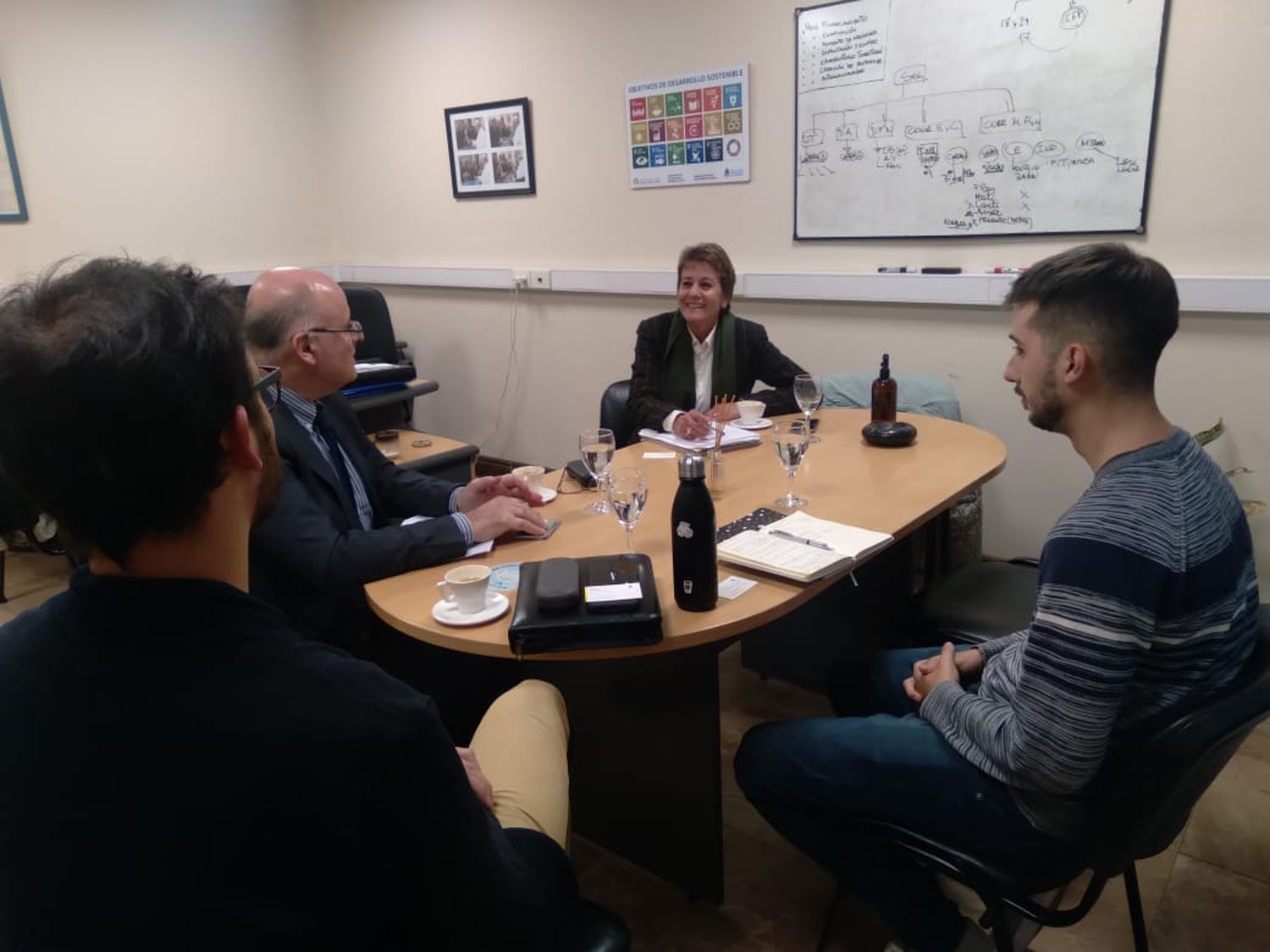 Funcionarios comunales mantuvieron un encuentro de trabajo con representantes de la embajada de Bélgica