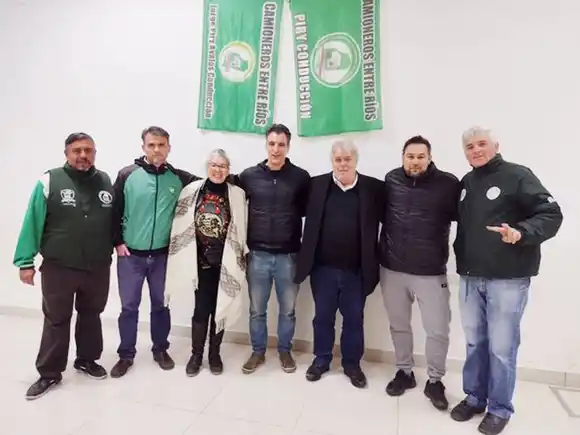 Conversatorio de prevención de trata y explotación de personas, en el camping de Camioneros Concordia