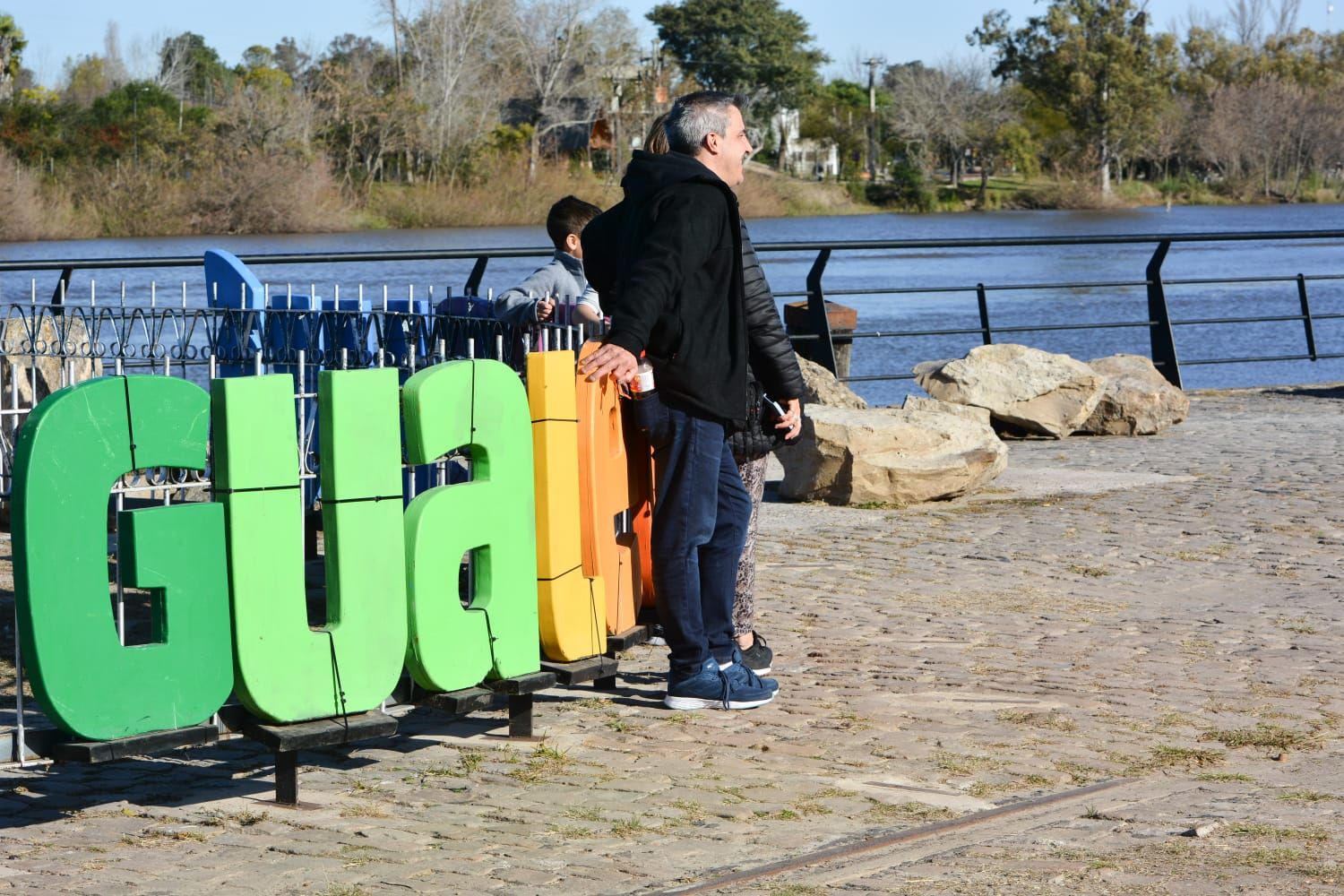 Destacan la interesante afluencia de turismo a Gualeguaychú durante el fin de semana largo