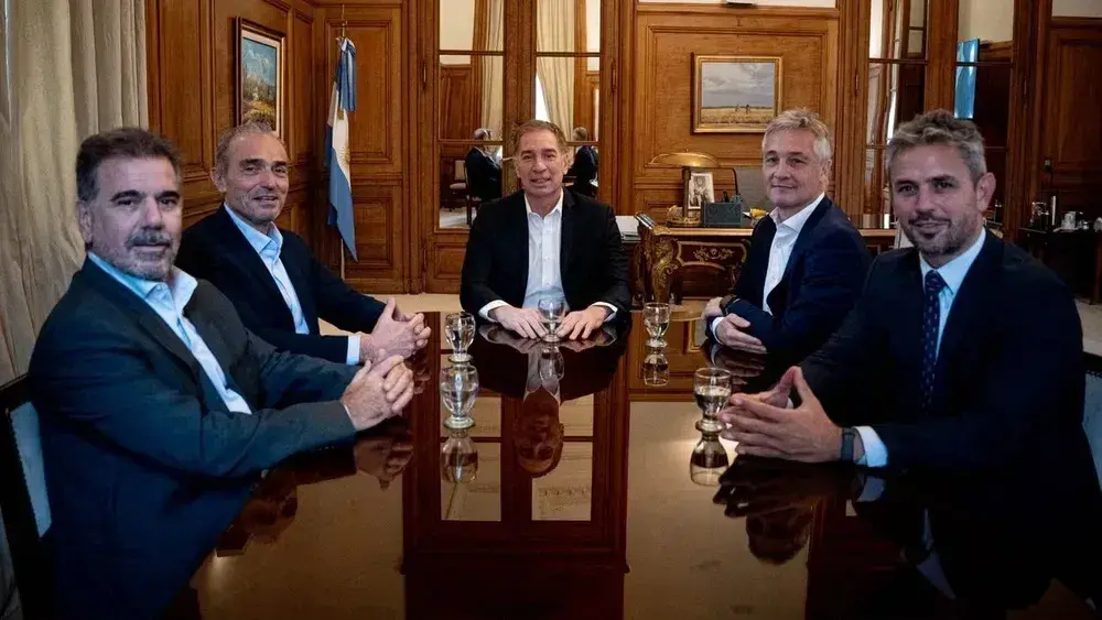 La cumbre entre dirigentes de La Libertad Avanza y el PRO.