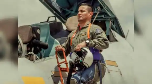 ¡SUKHOI CON ZAMURO EN MOTOR! Maniobra del coronel Paulino José Millán evitó una posible tragedia