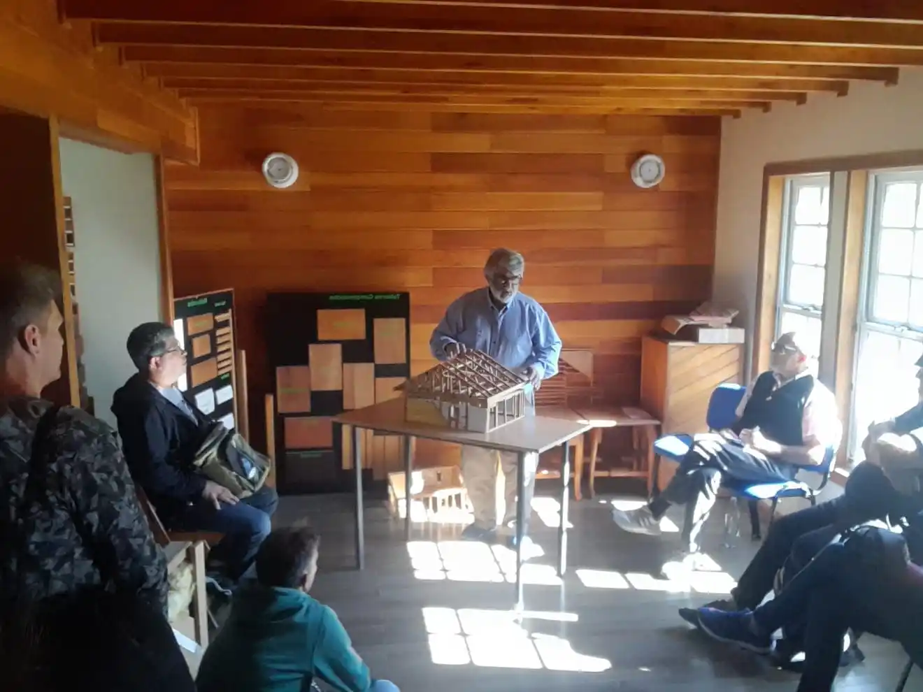 Un viaje para conocer la dinámica del sector maderero