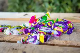 Alerta en la industria de golosinas: la histórica fábrica de caramelos ácidos, atraviesa una fuerte crisis