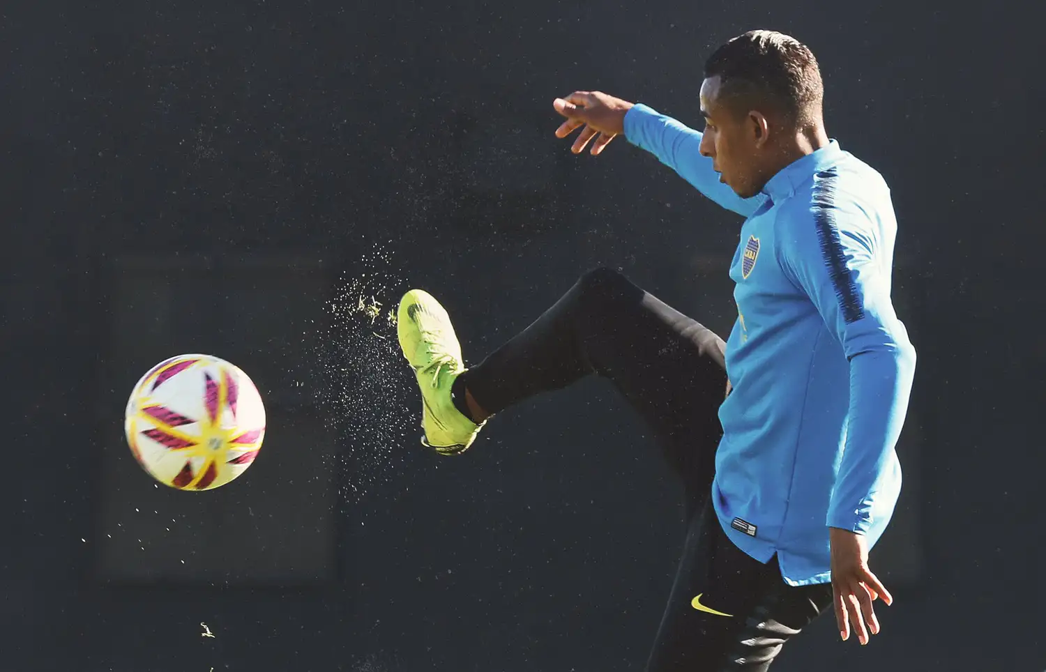 Villa regresa entre los titulares.