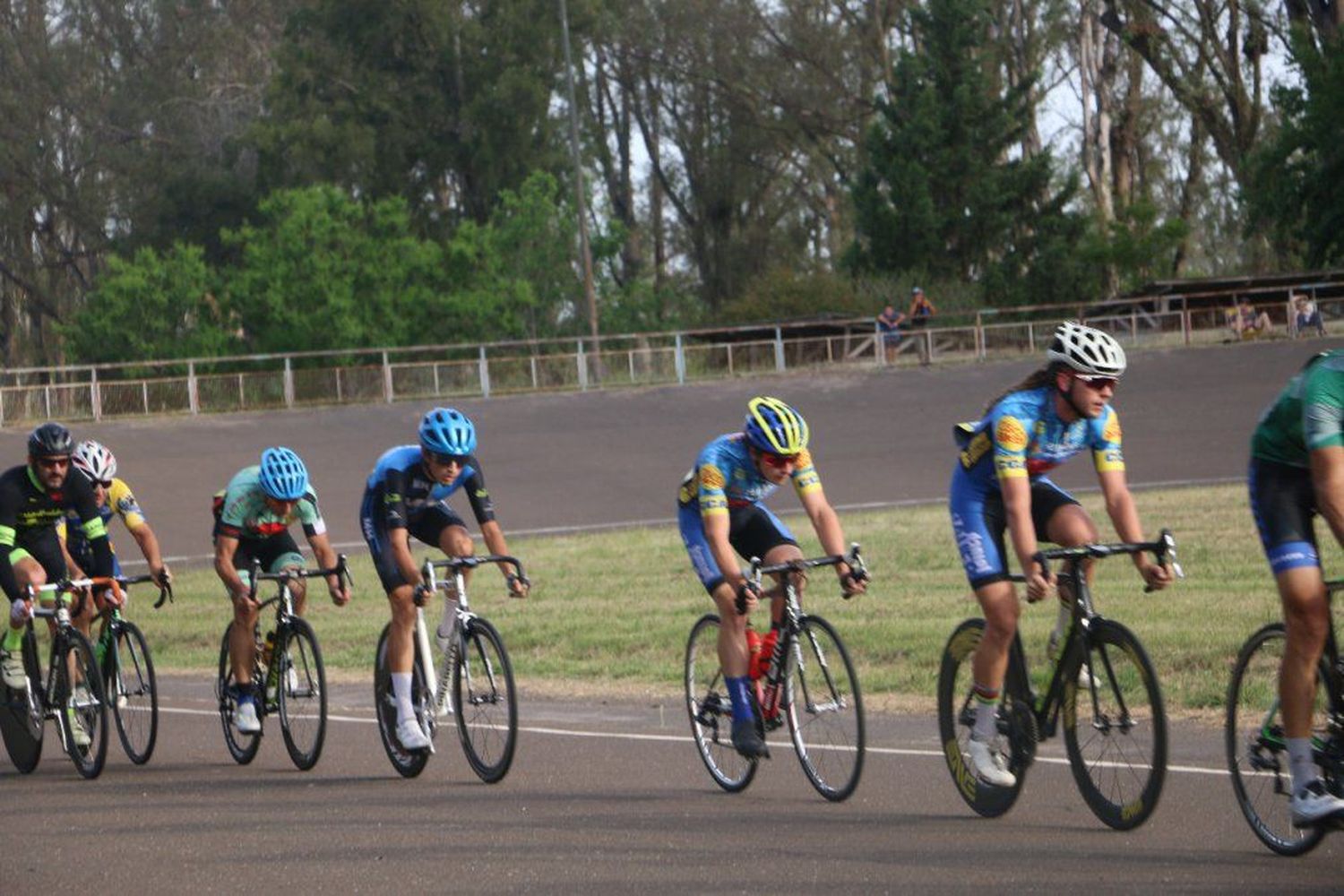 Ciclismo: triunfo de Raúl Zappettini en su categoría