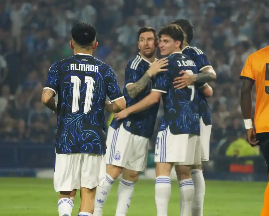 El entrenador utilizará el encuentro para probar variantes y preservar a varios futbolistas que llegan con molestias físicas.