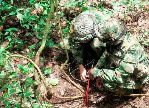 NO LE DAN TREGUA AL EJÉRCITO COLOMBIANO: Cinco militares muertos en atentado en Córdoba